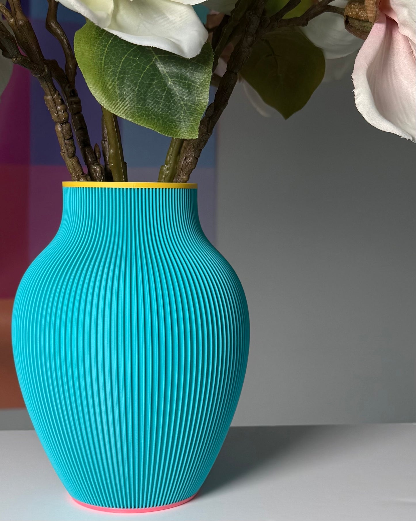 accent flow vase