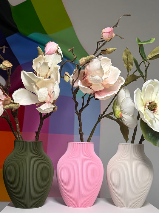 classic flow vase